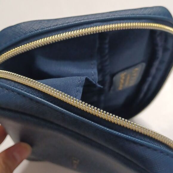 GRAFF KOREAN AIR FIRST CLASS POUCH - Picture 8 of 9